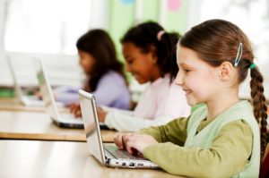 How-Your-Child-Can-Benefit-from-New-Public-School-Laptop-Programs-PFFmkL